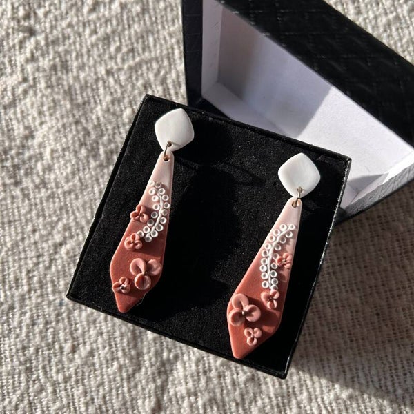 Copper bloom waterfall bloemen oorbellen