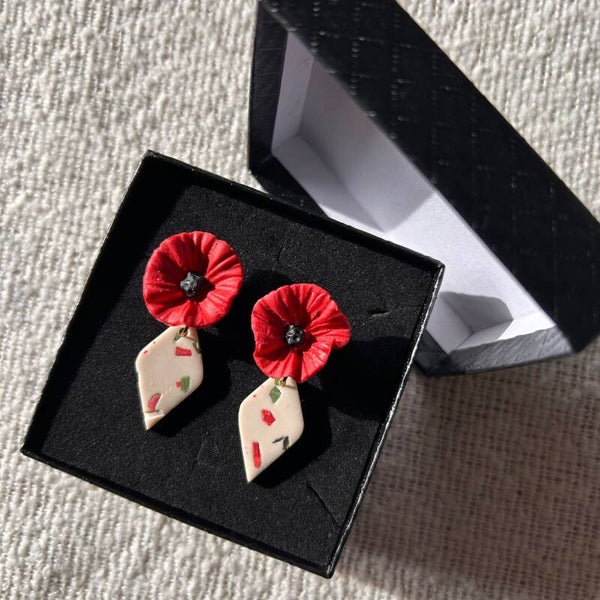 Poppy terrazzo bloemen oorbellen