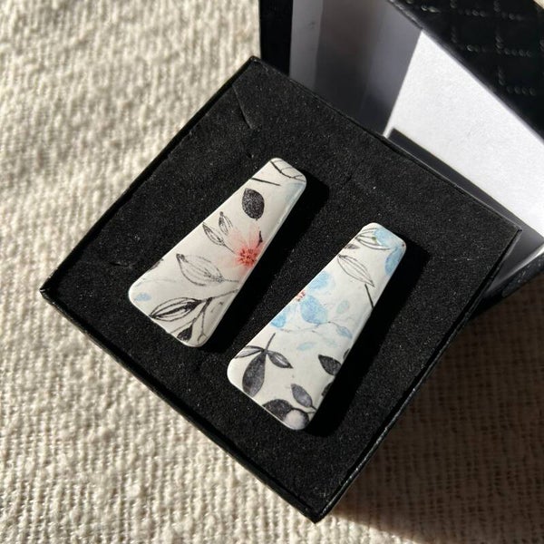 Blossom trapeze stud oorbellen