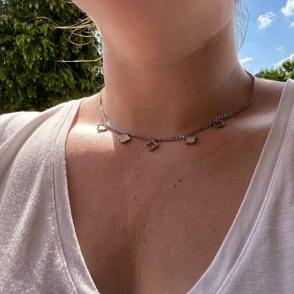Silver clover charm ketting