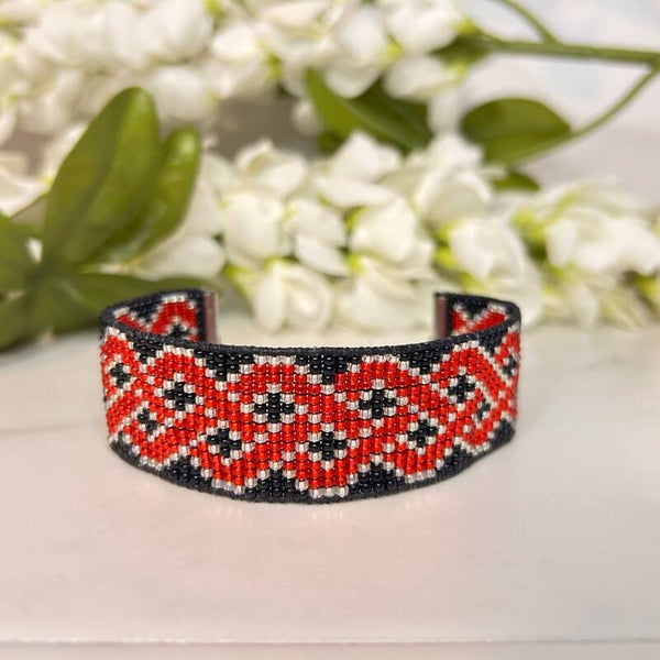 Scarlet rhythm weefarmband