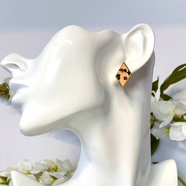 Wild whisper diamond stud oorbellen