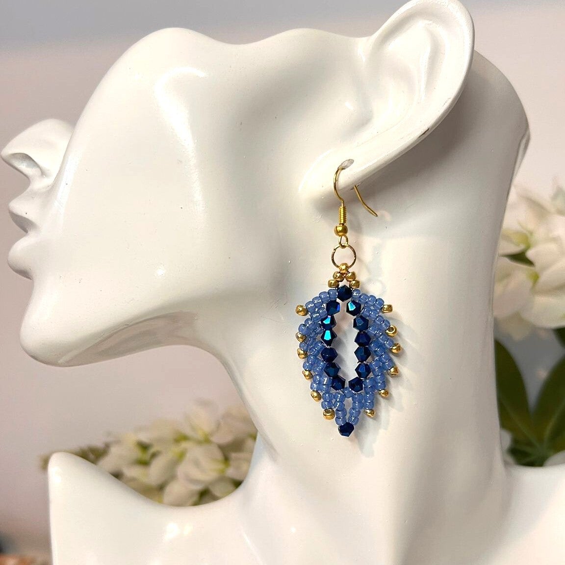 Azure nova beaded oorbellen