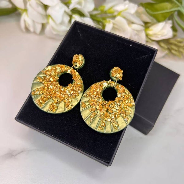 Gilded Evergreen hangende oorbellen