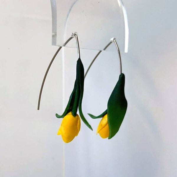 When tulips bloom oorbellen – primrose tulip hooks