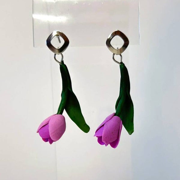 When tulips bloom oorbellen – Lavender tulip drop