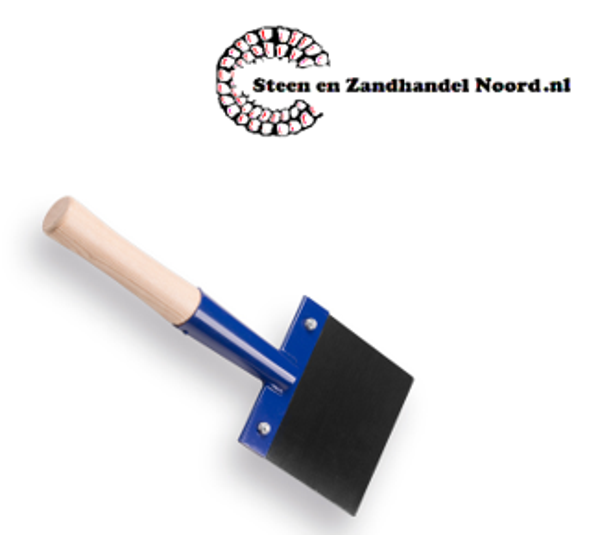 Betonschraper 15 cm. met getaileerde steel 25 cm.