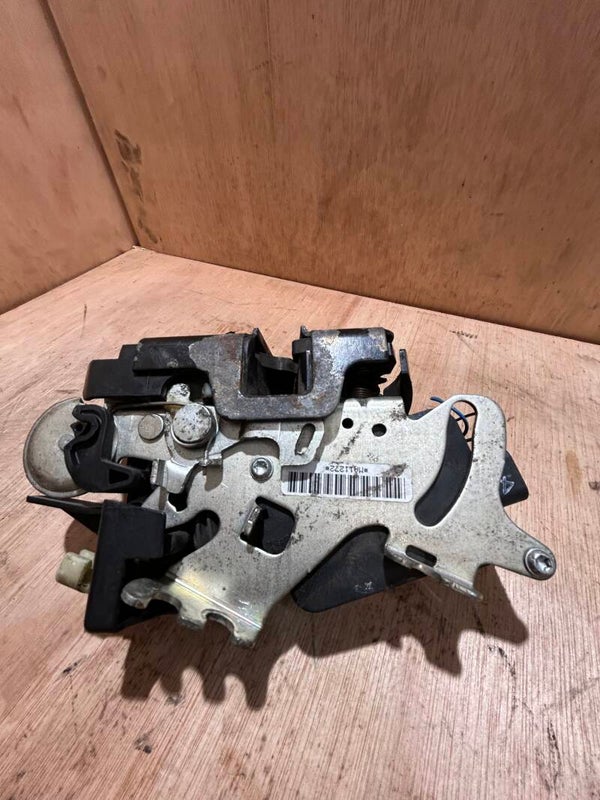 W639 Mercedes Vito Door Lock Drives Side