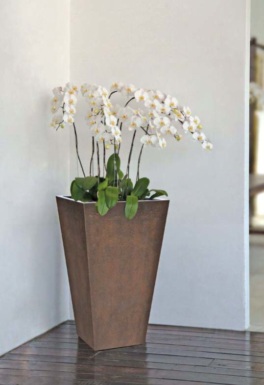 Hoge plantenbak Concrete Rusty Iron kleur