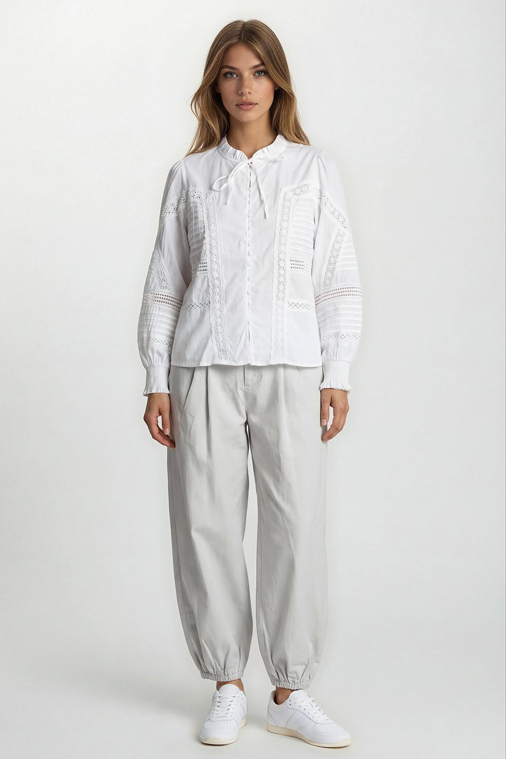 Witte blouse met broderie