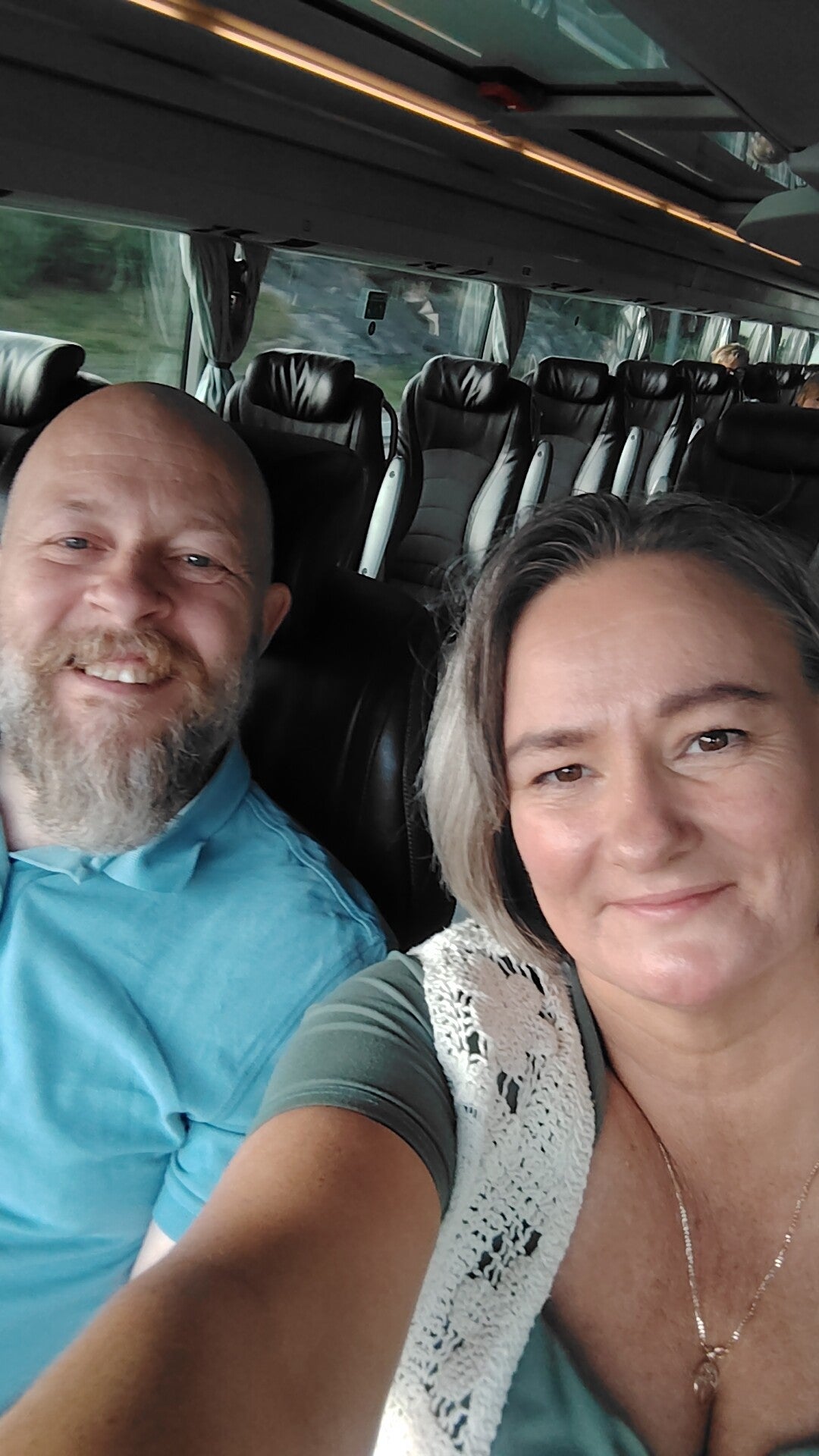 Nokså fornøyde på bussfortog til Hamburg