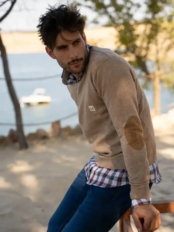 Beige jersey met elleboog