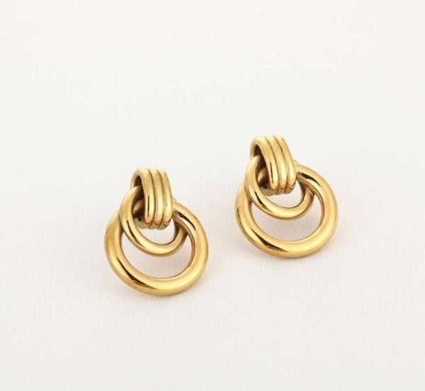 Curled Earrings Gold