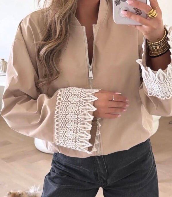 Noa Lace Jack
