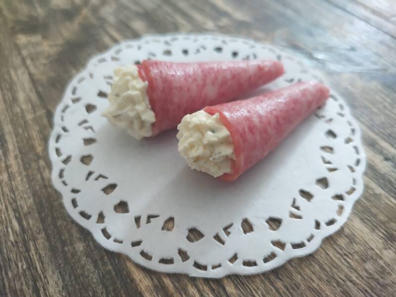 Salami met roomkaas 