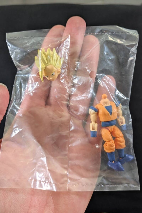 Mini figurine articulée neuve - Son Goku
