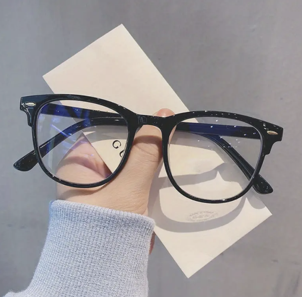 Black glasses