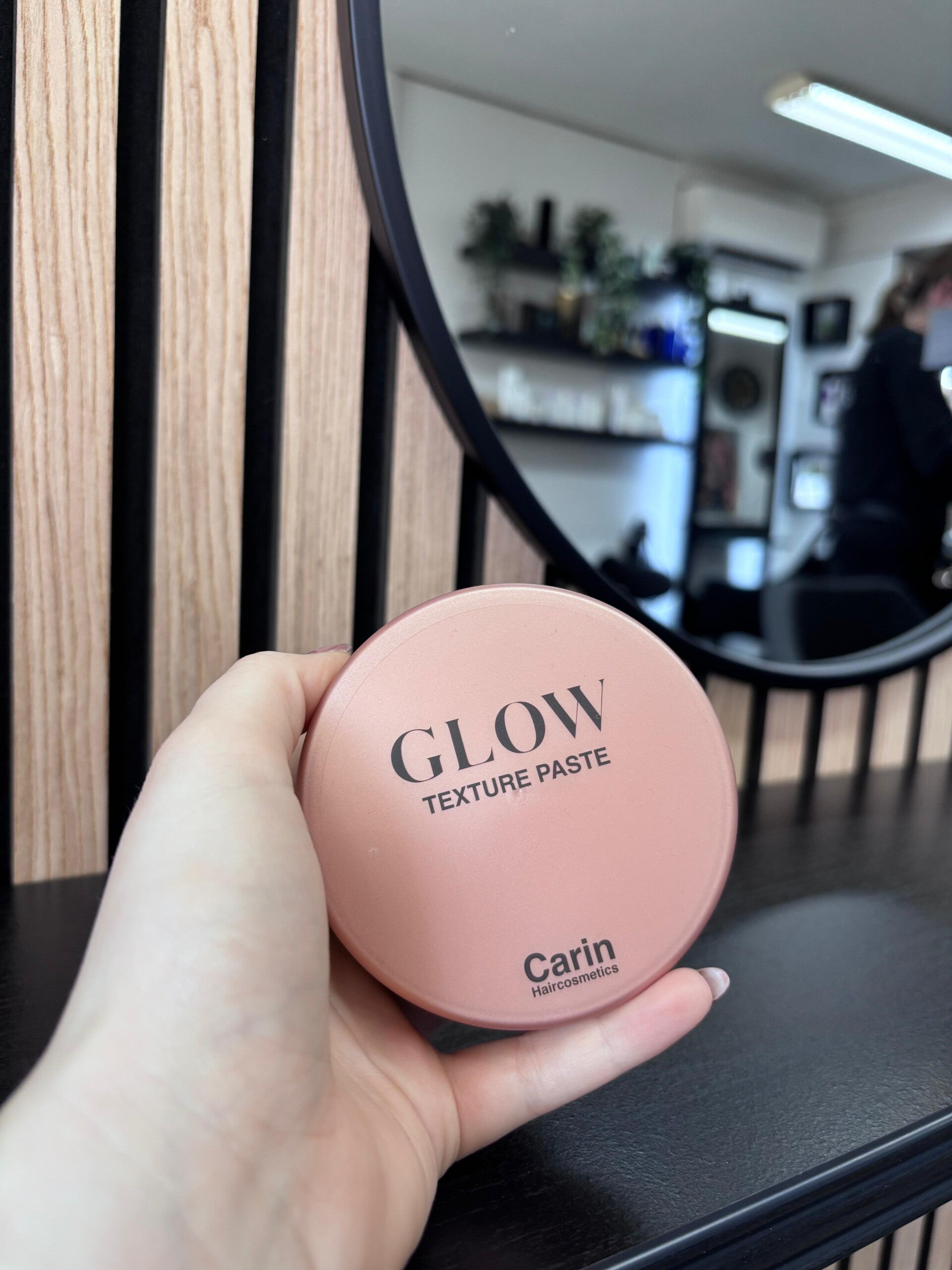 Carin glow texture paste