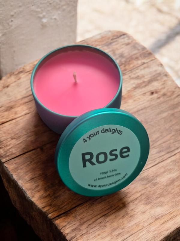 Rose scented candle
