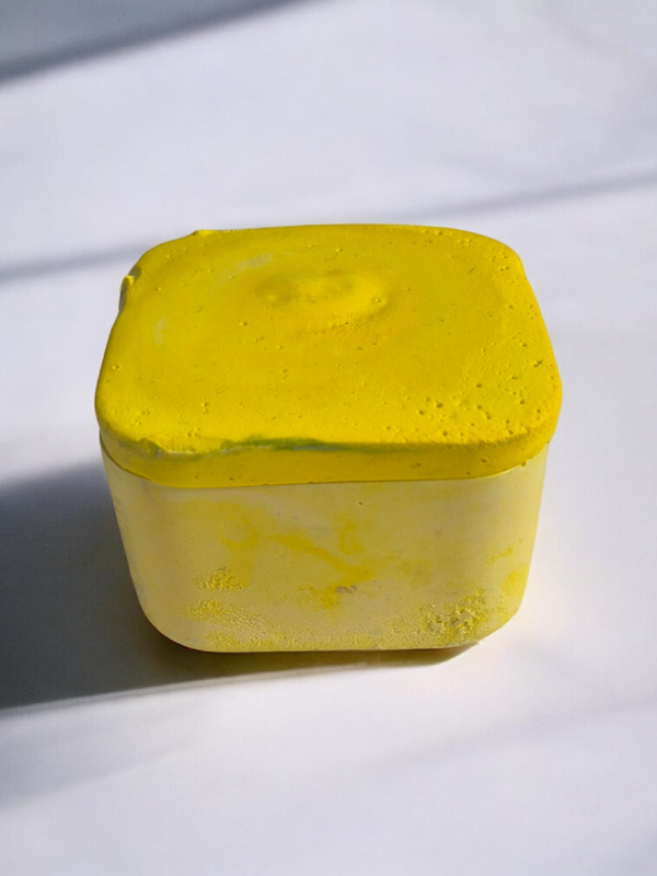 Yellow square ceramic pots