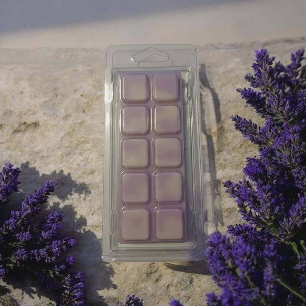 Limestone and lavender snap bar