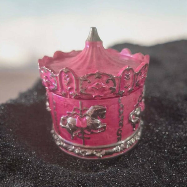 Hot pink and silver jasmine candle