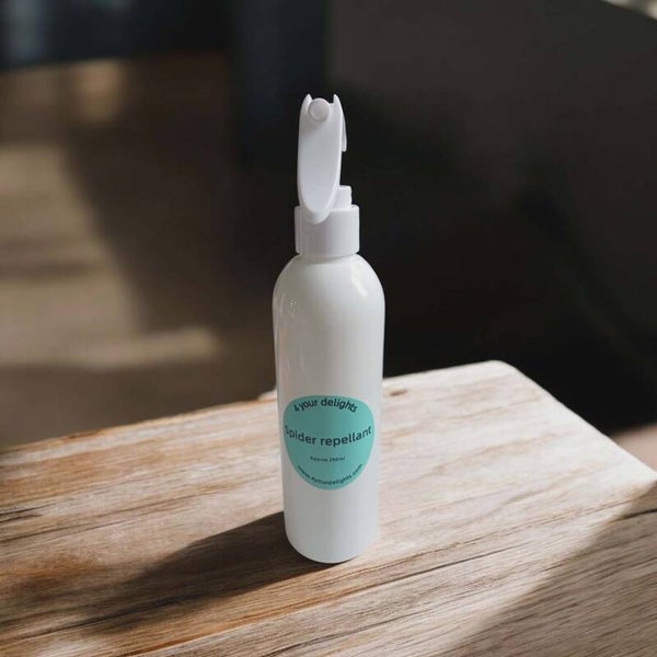 Spider repellant spray