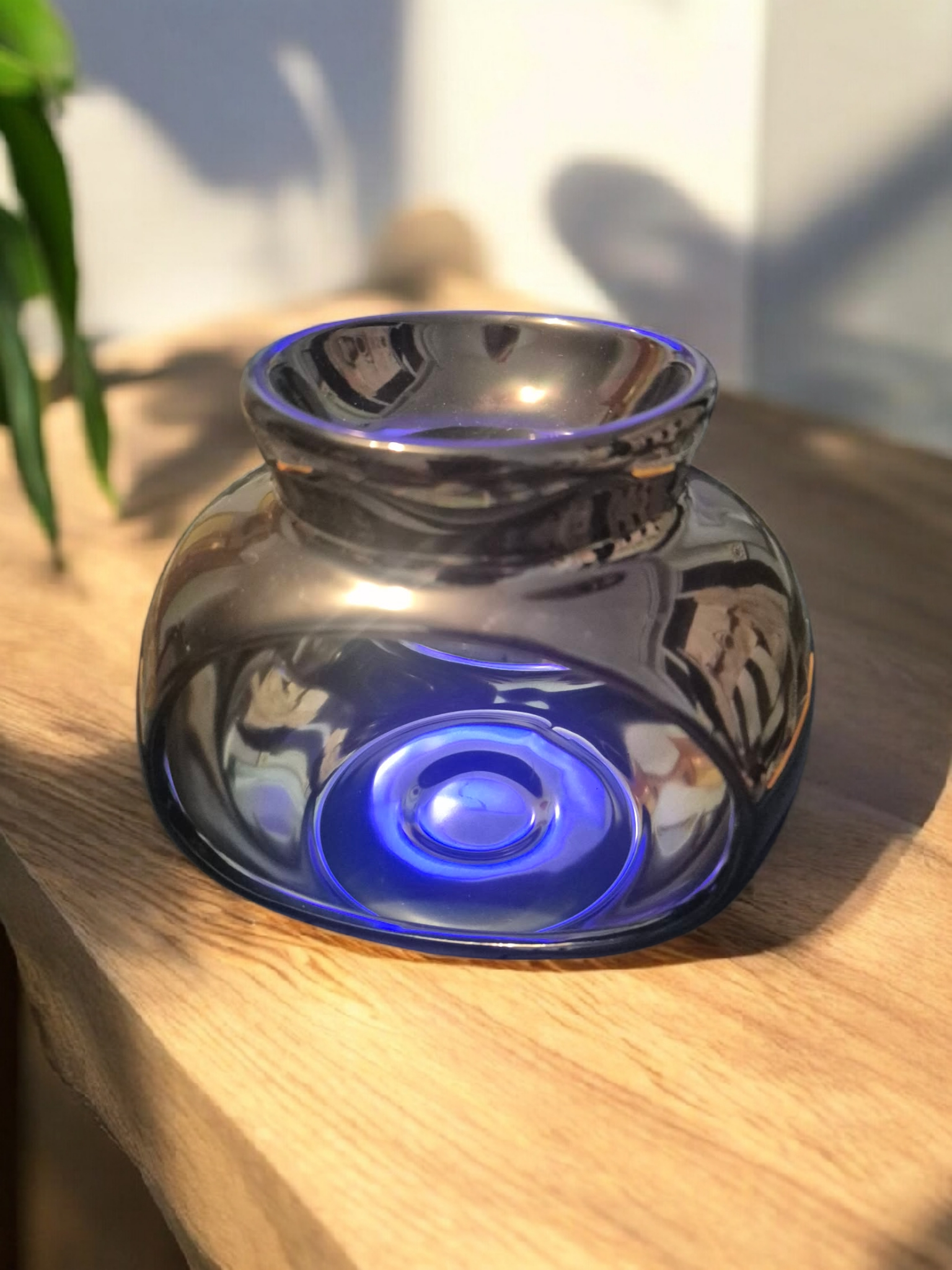 Brown round wax melt burner