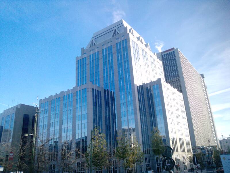 p1019_20-11-10.jpg