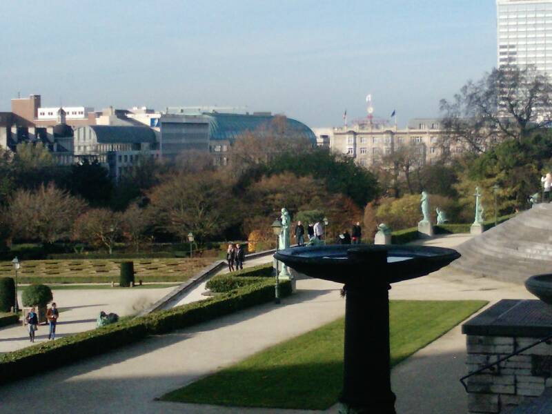 p112002_20-11-10.jpg