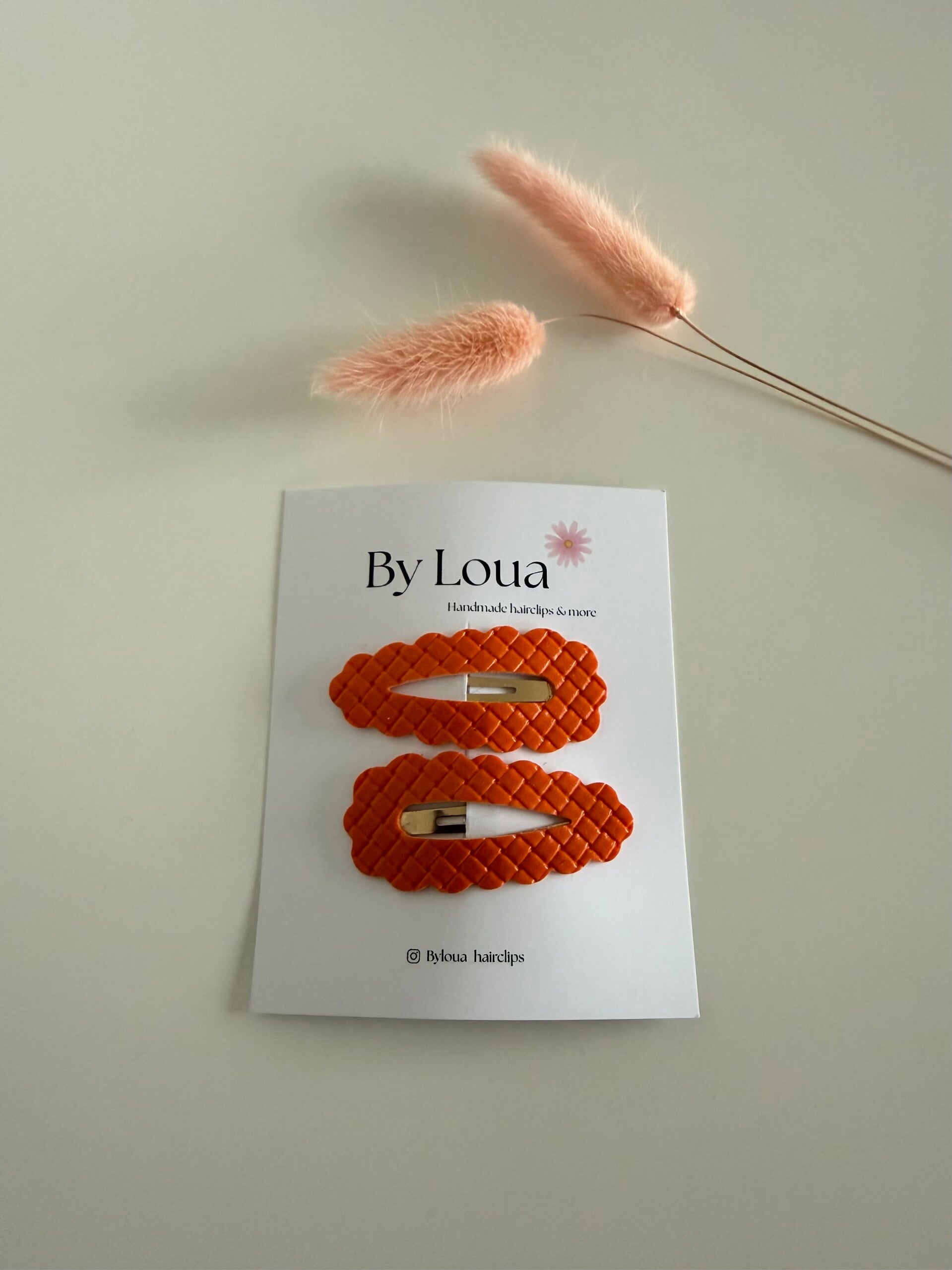Oranje boven gevlochten