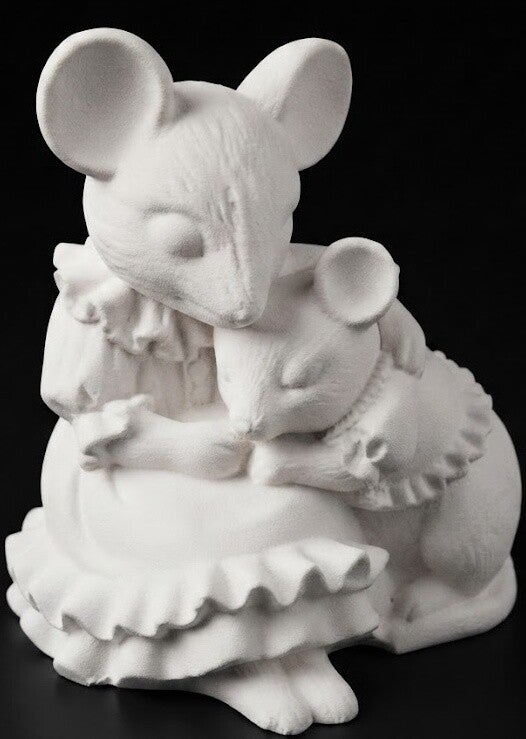 Herzerwärmende Gipsfigur „Maus-Mama mit Baby“ – Liebevolle Dekoration