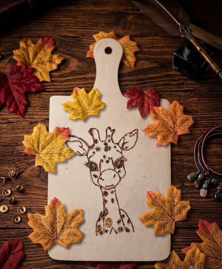 Handgebranntes Brettchen „Giraffe“