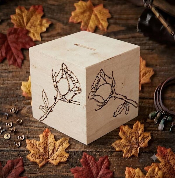 Handgebrannte Holz-Spardose ,, Rose"