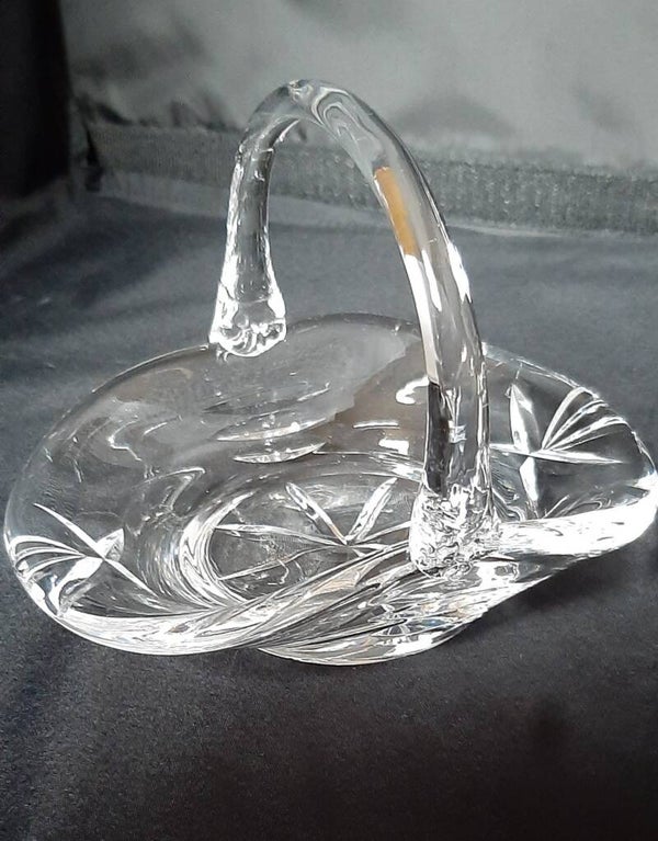 Bonbon schaaltje van kristal.