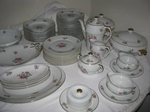 12 Persoons EETSERVIES