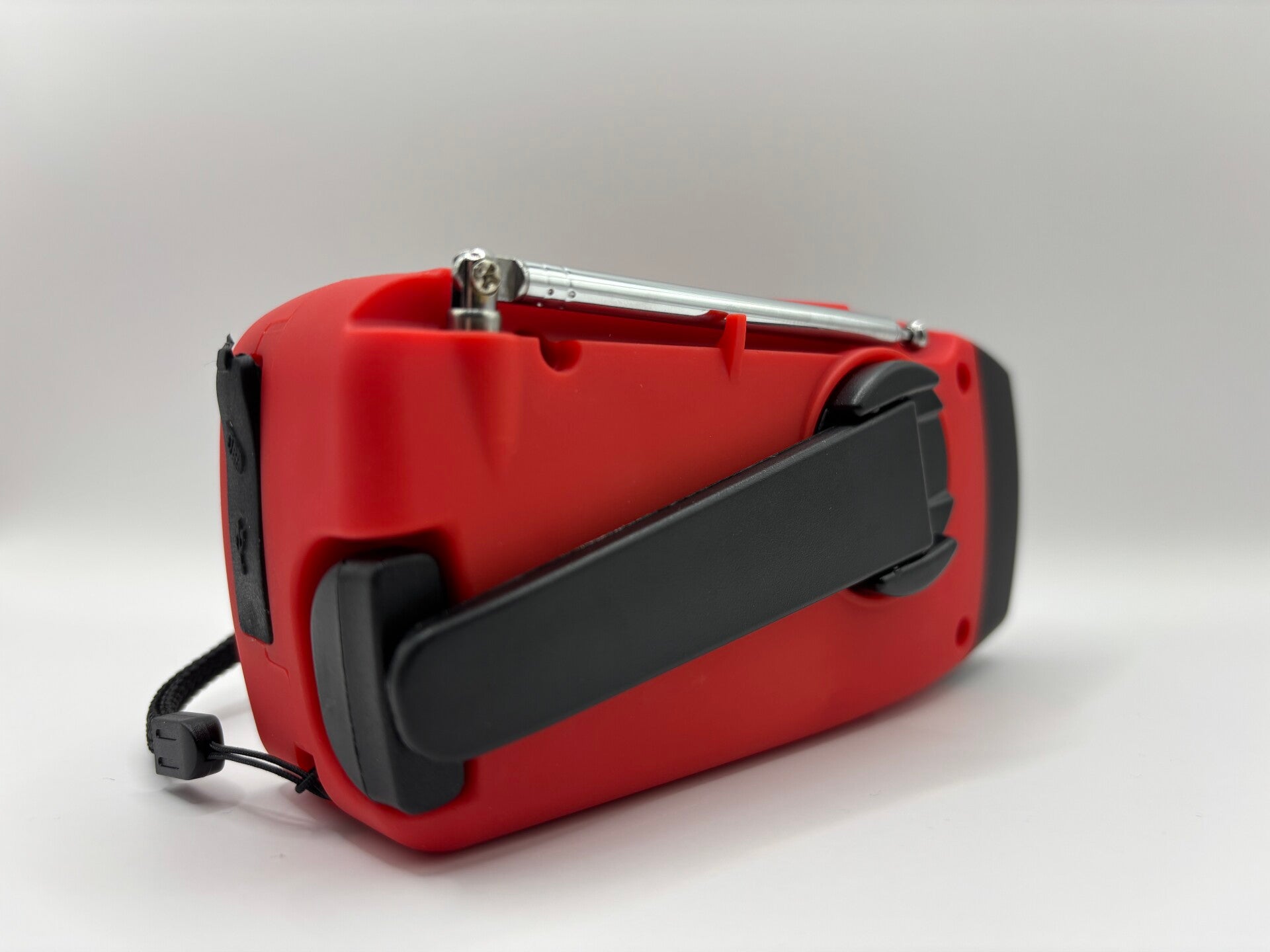AM/FM Noodradio met Zaklamp en Powerbank | Ledenvoordeel - KBO Holland Ledenvoordeel