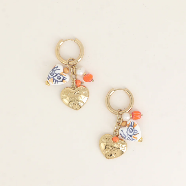 Ringen - Hart met LIEFDE en gegraveerde bloemen, keramiek en zoetwaterparels