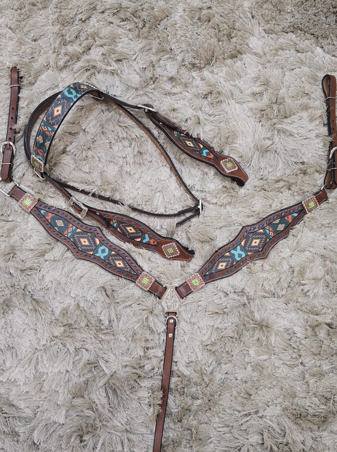 Tack set aztec print