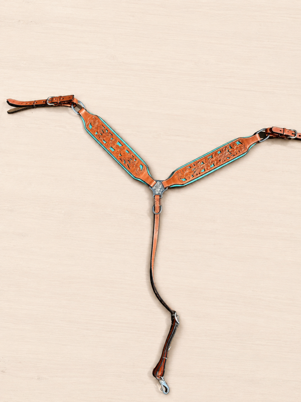 Turquoise motive breastcollar