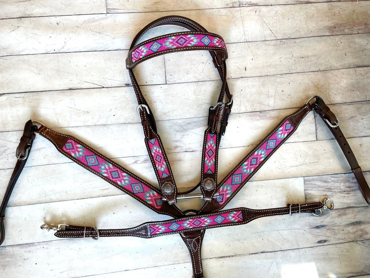 Fuchsia beaded tack set
