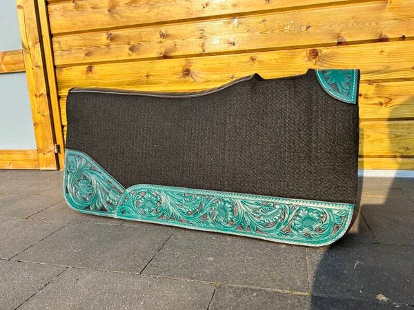 Black-green felt pad