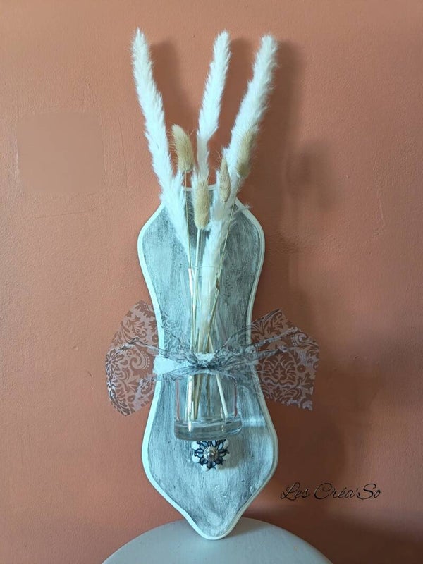 Applique vase