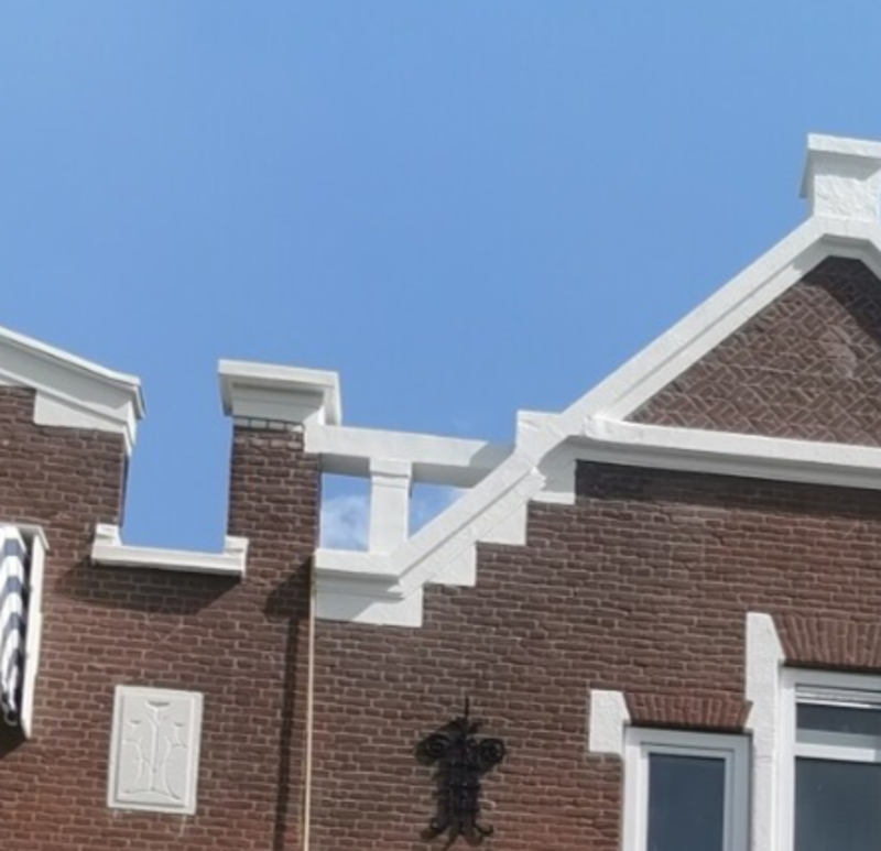 beton gerepareerd en gesausd