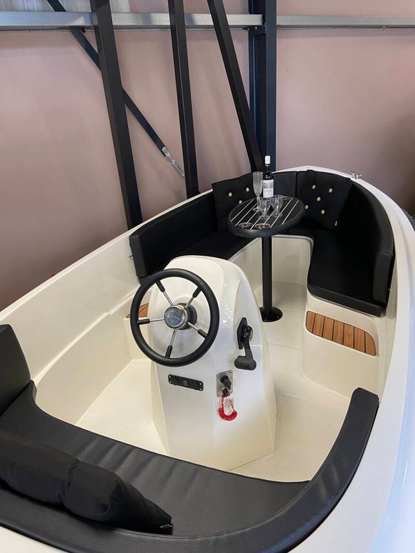 Oud Huijzer 471 Tender sloep