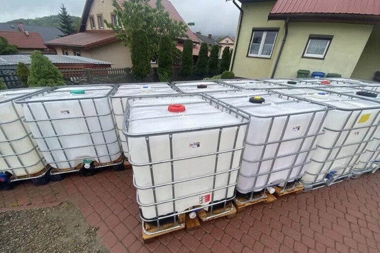 Zbiornik Mauzer Bańka 1000l z nie dużym osadem