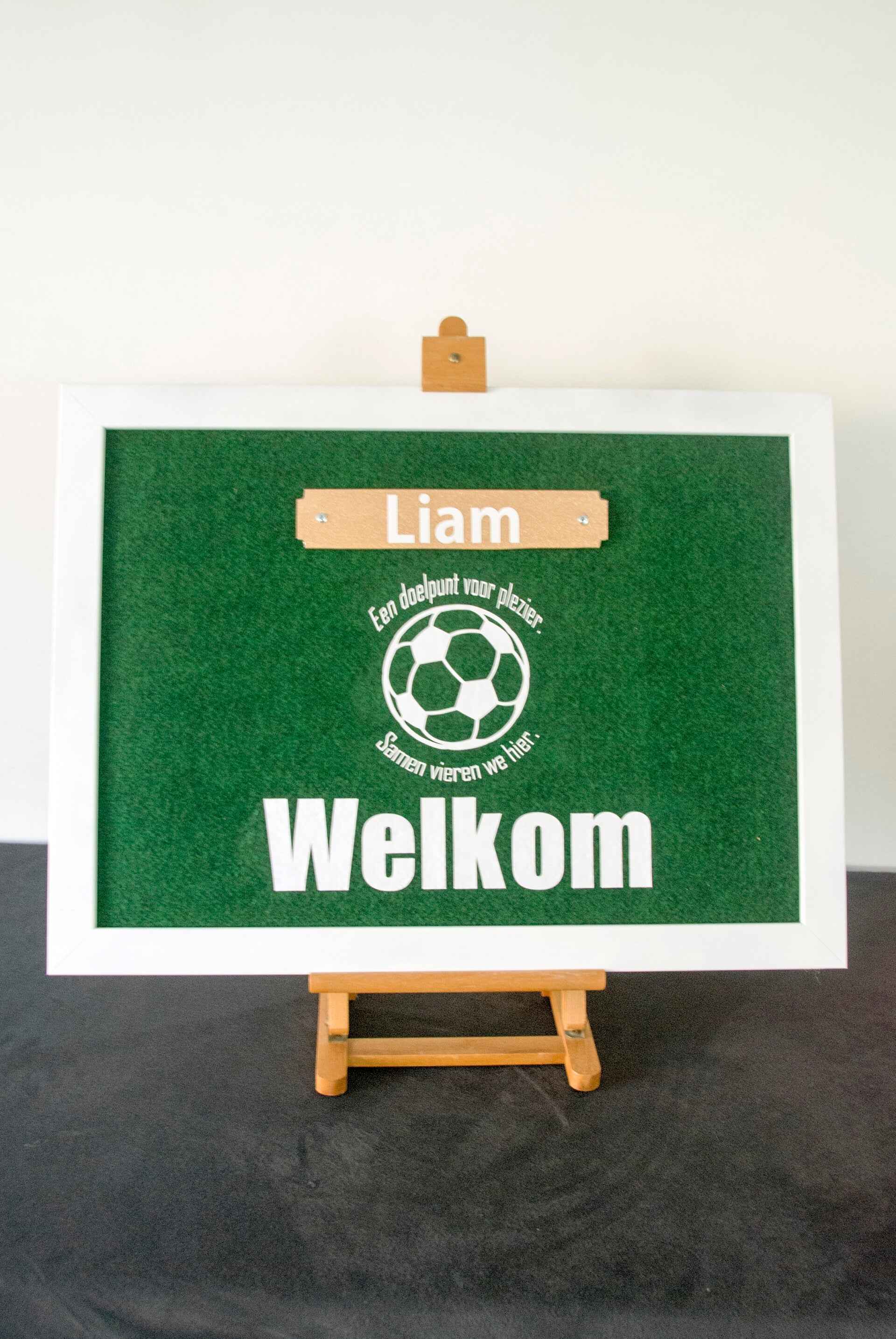 Voetbal " Een doelpunt voor plezier, Samen vieren we hier."