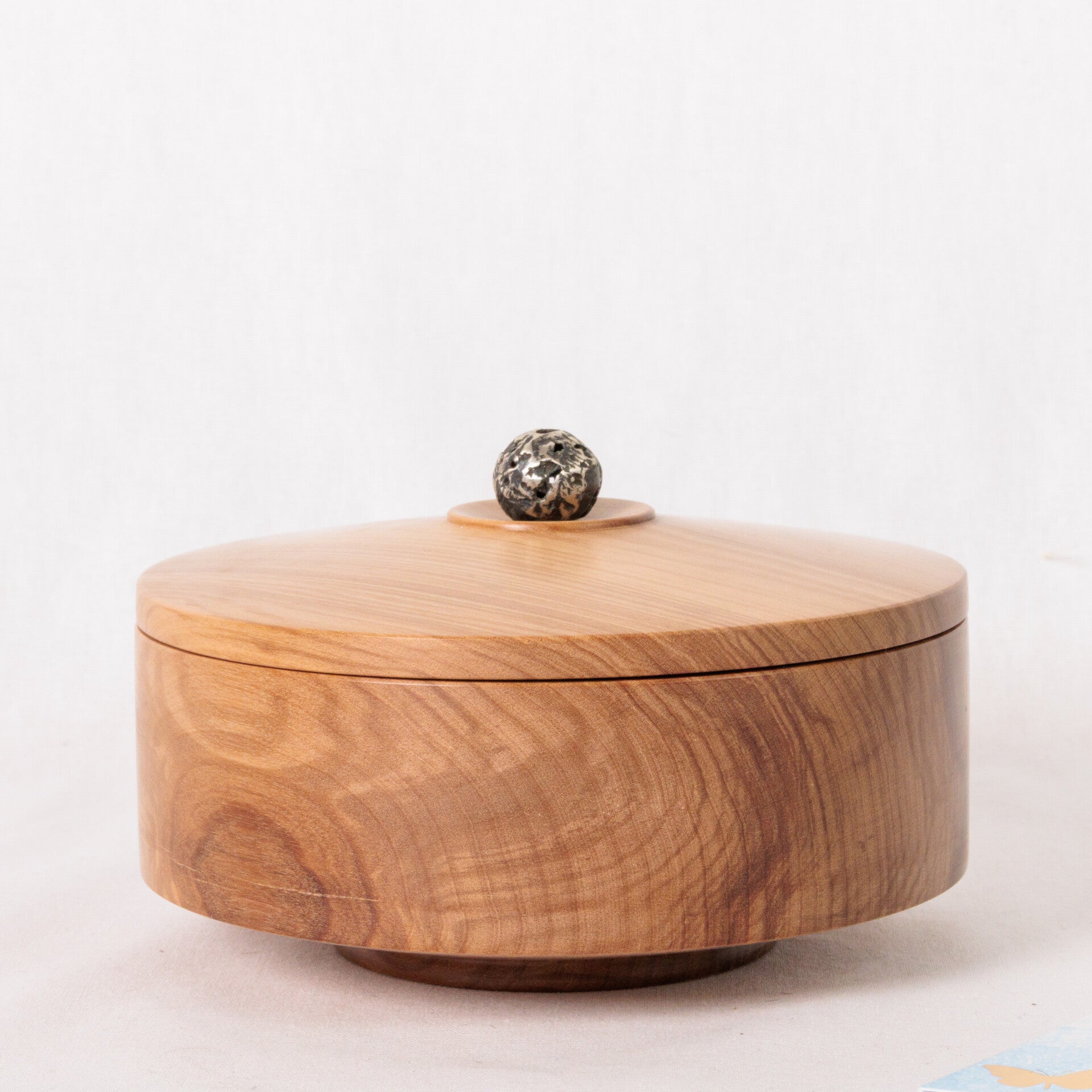 Schaaltje van Quar met zilveren dop