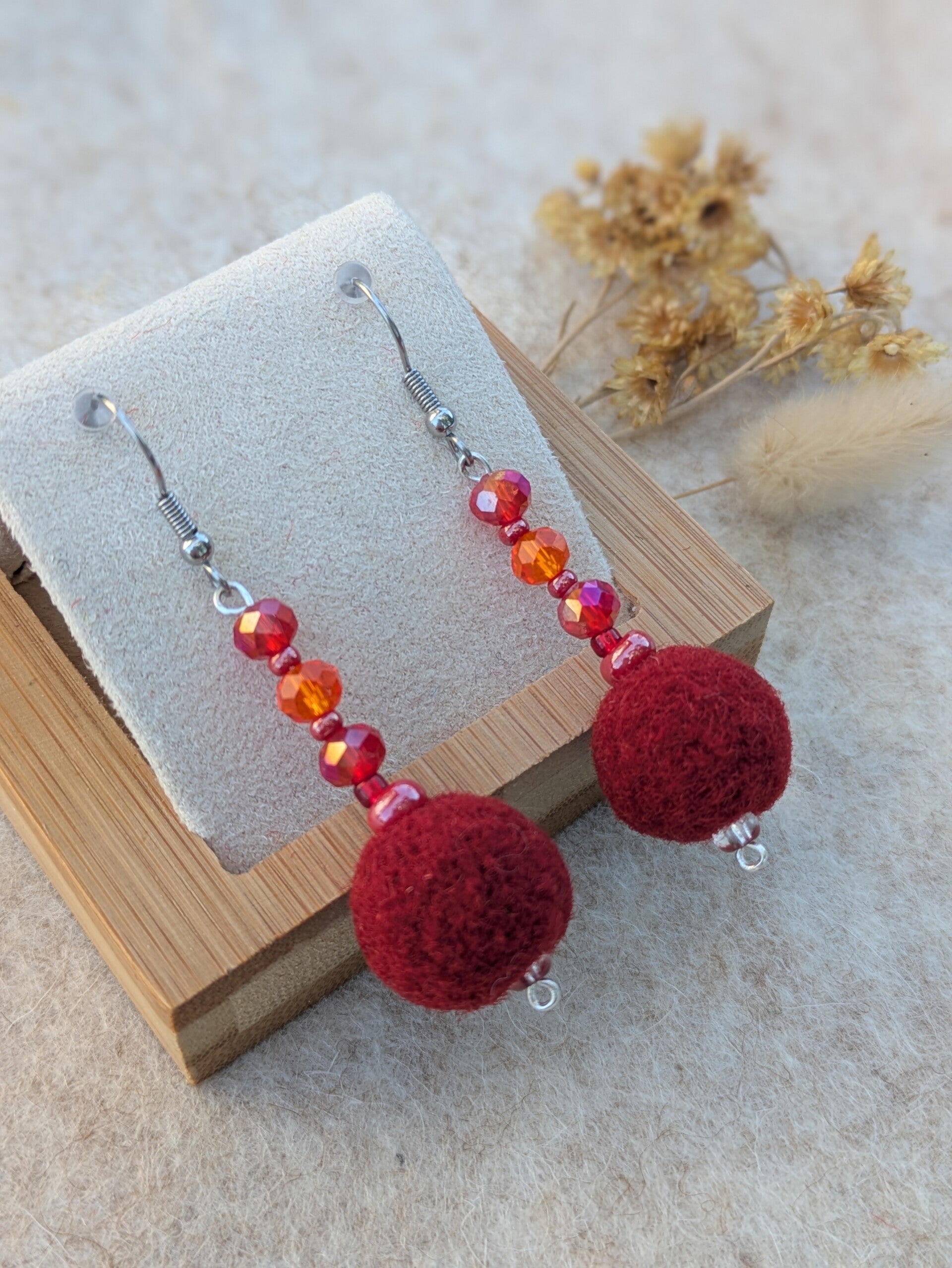 Boucles d'oreilles en laine feutrée