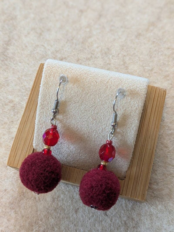 Boucles d'oreilles courtes - rouges